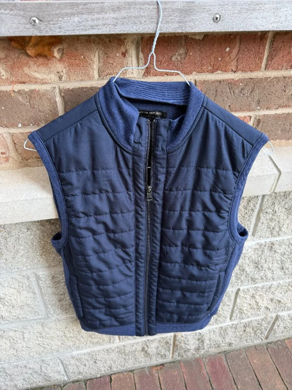 Mens Banana Republic Quilted Vest - Navy Blue